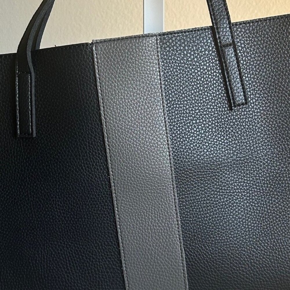 VINCE CAMUTO Luck Tote EUC - Picture 6 of 7
